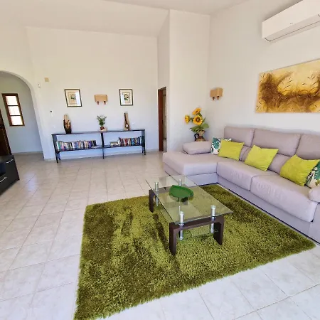 Villa Vivenda Camelia V3 Com Piscina Em - Algarve