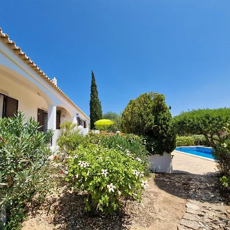 Vivenda Camelia V3 Com Piscina Em - Algarve Willa *