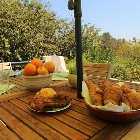 Vivenda Camelia V3 Com Piscina Em - Algarve